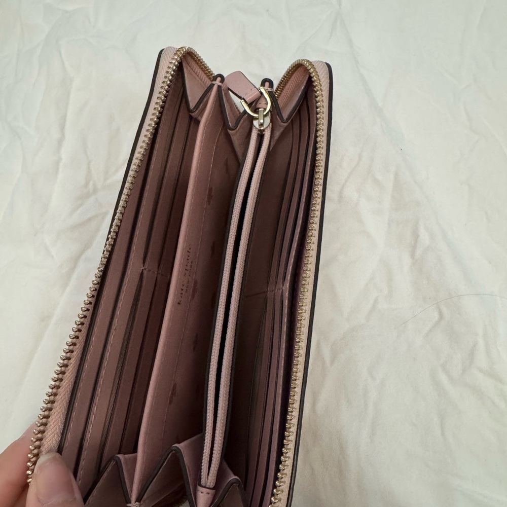 Kate Spade Long Wallet - Picture 4 of 8